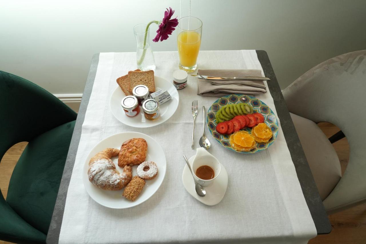 Jolly Charme Suite Месина Екстериор снимка