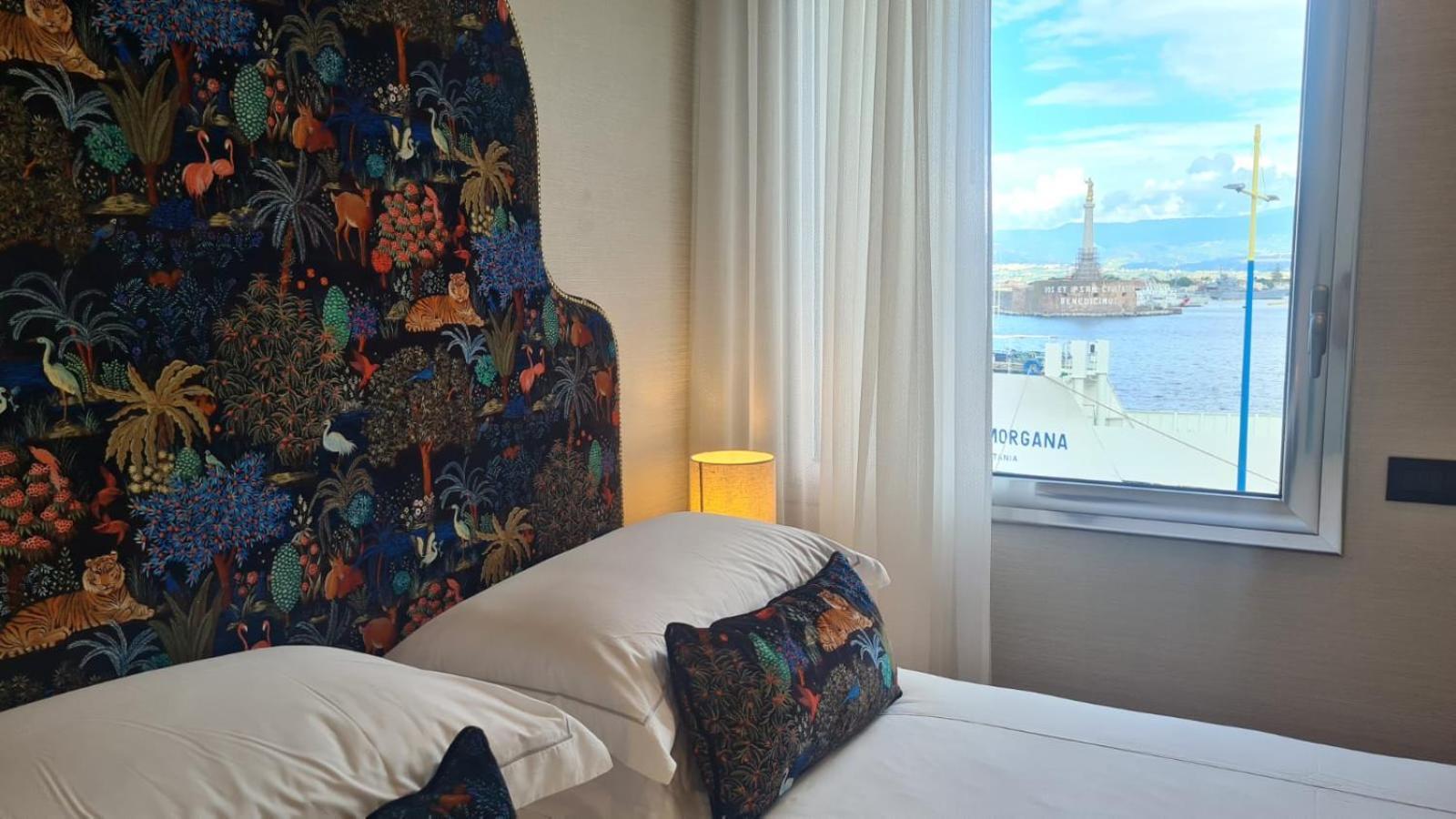 Jolly Charme Suite Месина Екстериор снимка